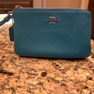 NWT coach double-zip wristlet